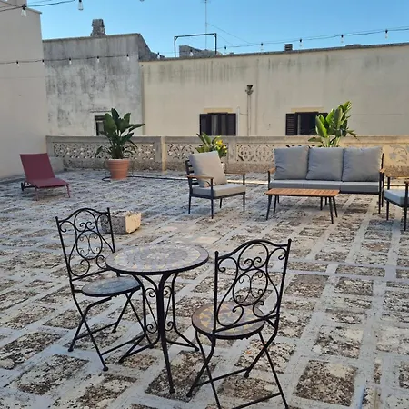 Palazzo Chloris Romantica Dimora Liberty Salento