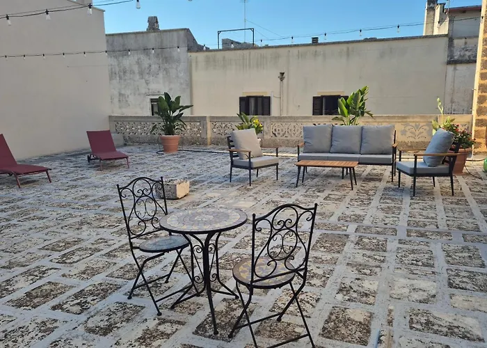 Palazzo Chloris Romantica Dimora Liberty Salento
