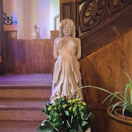Palazzo Chloris Romantica Dimora Liberty Salento * פוג'ארדו